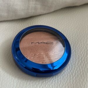 MAC Cosmetics Highlighter Extra Dimension Skinfinish - Shaft of Gold - Limited